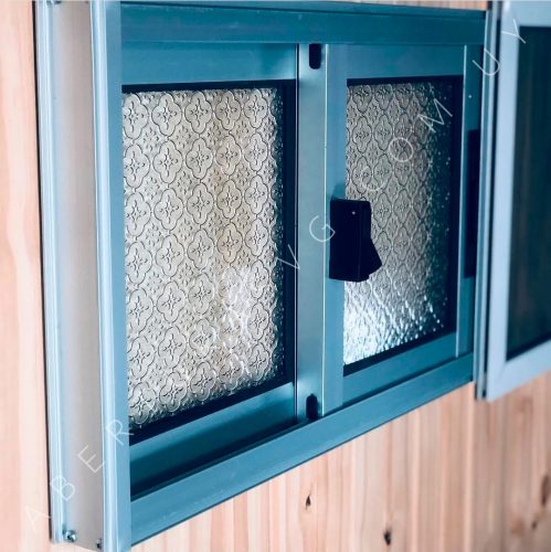 Ventana-serie20-para-bano-aberturas-vg-uruguay